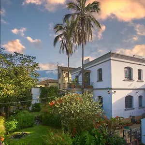 Guest house La Banksia, Quito